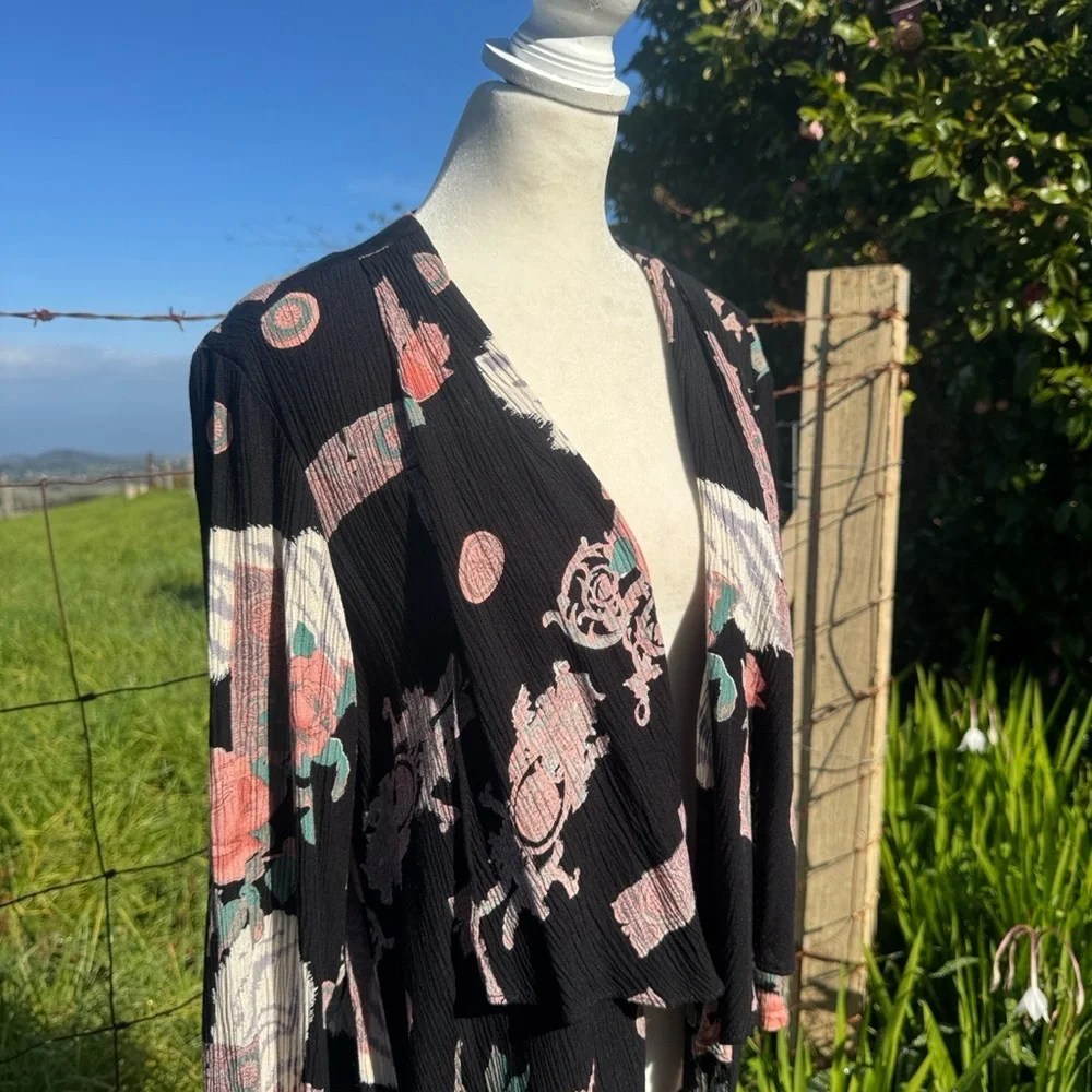 Vintage Naturally Yours Hawaii Gauze Black Rose Boho cardigan Top Laganlook  S